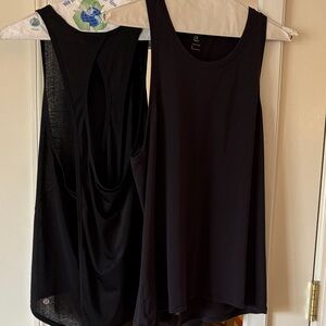 Gapfit and lululemon Black Sleeveless workout Top
